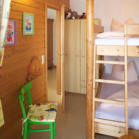 Daire Landhaus Schwarzenbach Rieden
